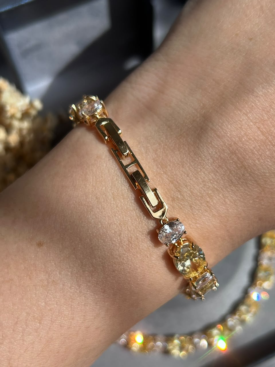 Pulseira Riviera Pedras Ovais Mesclado Fancy Yellow Dourado