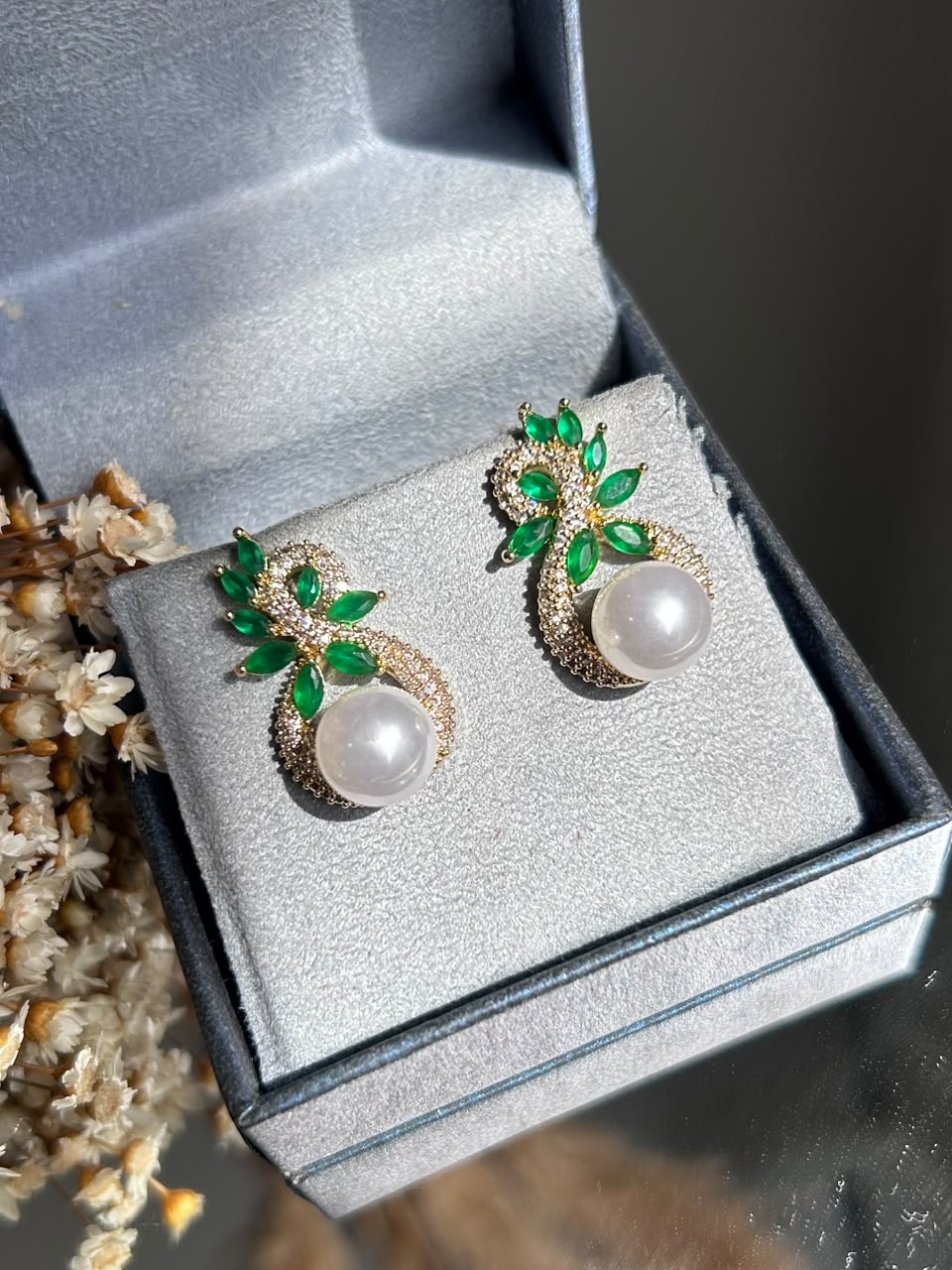 Brinco Eliana Verde Esmeralda Dourado