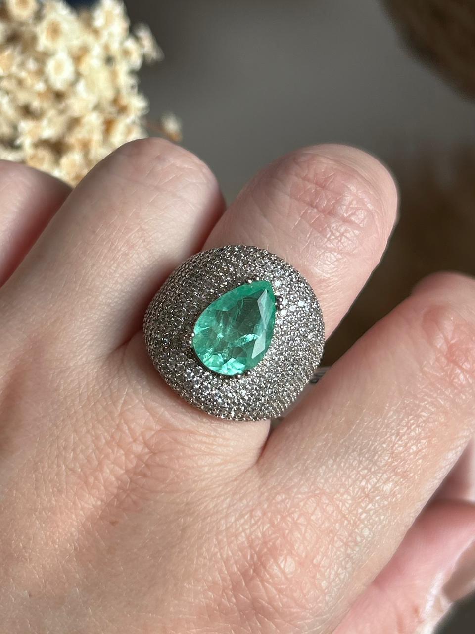 Anel Abaulado Turmalina Verde Cravejado