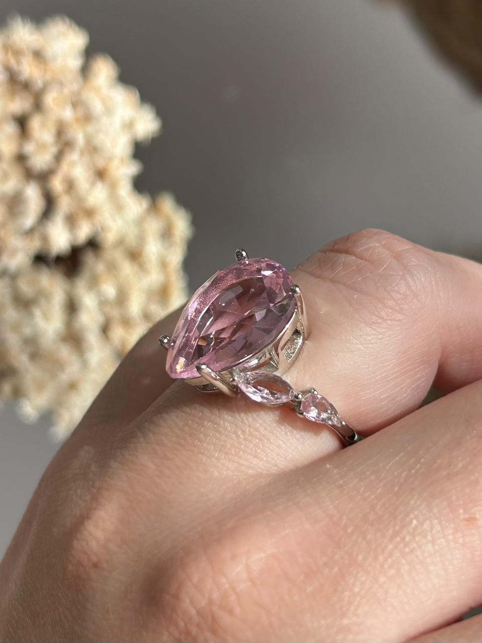 Anel Maxi Gota com Detalhes Rosa Claro