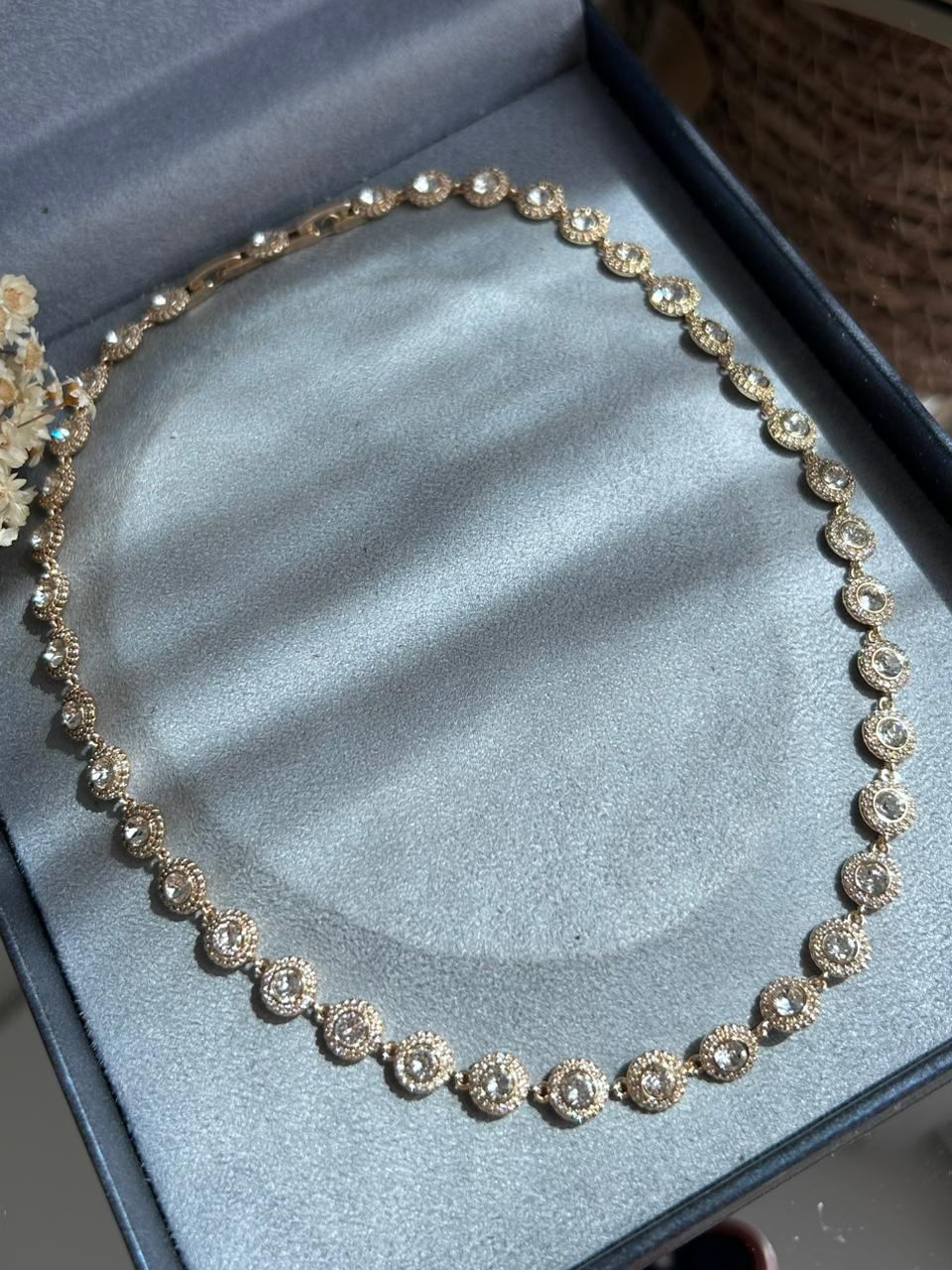 Conjunto Brinco e Colar Inspired Dourado