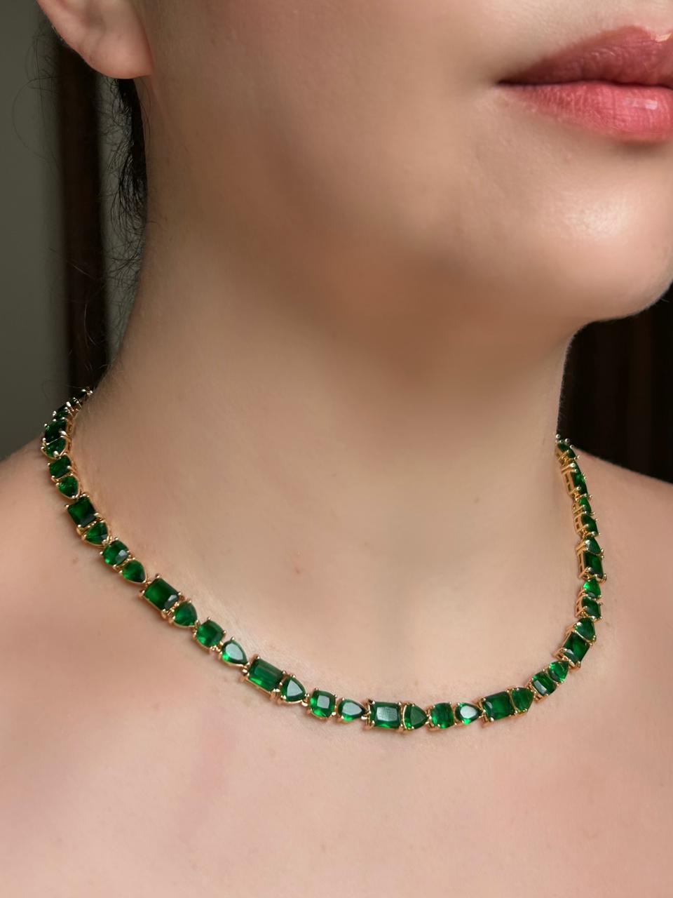 Colar Riviera Cassia Verde Esmeralda Dourado