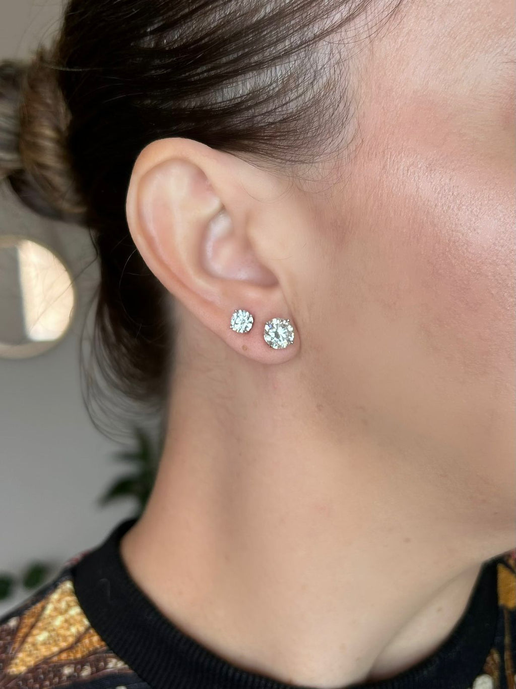 Brinco Solitário 8mm 2,0ct Moissanite