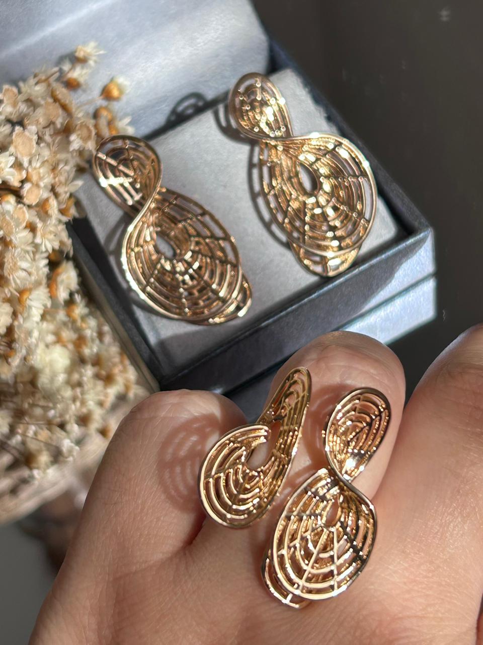 Conjunto Brinco e Anel Ana