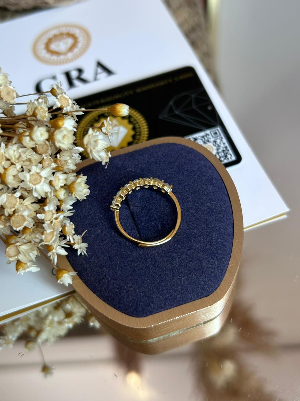 Meia Aliança Oval Moissanite Ajustável Dourada