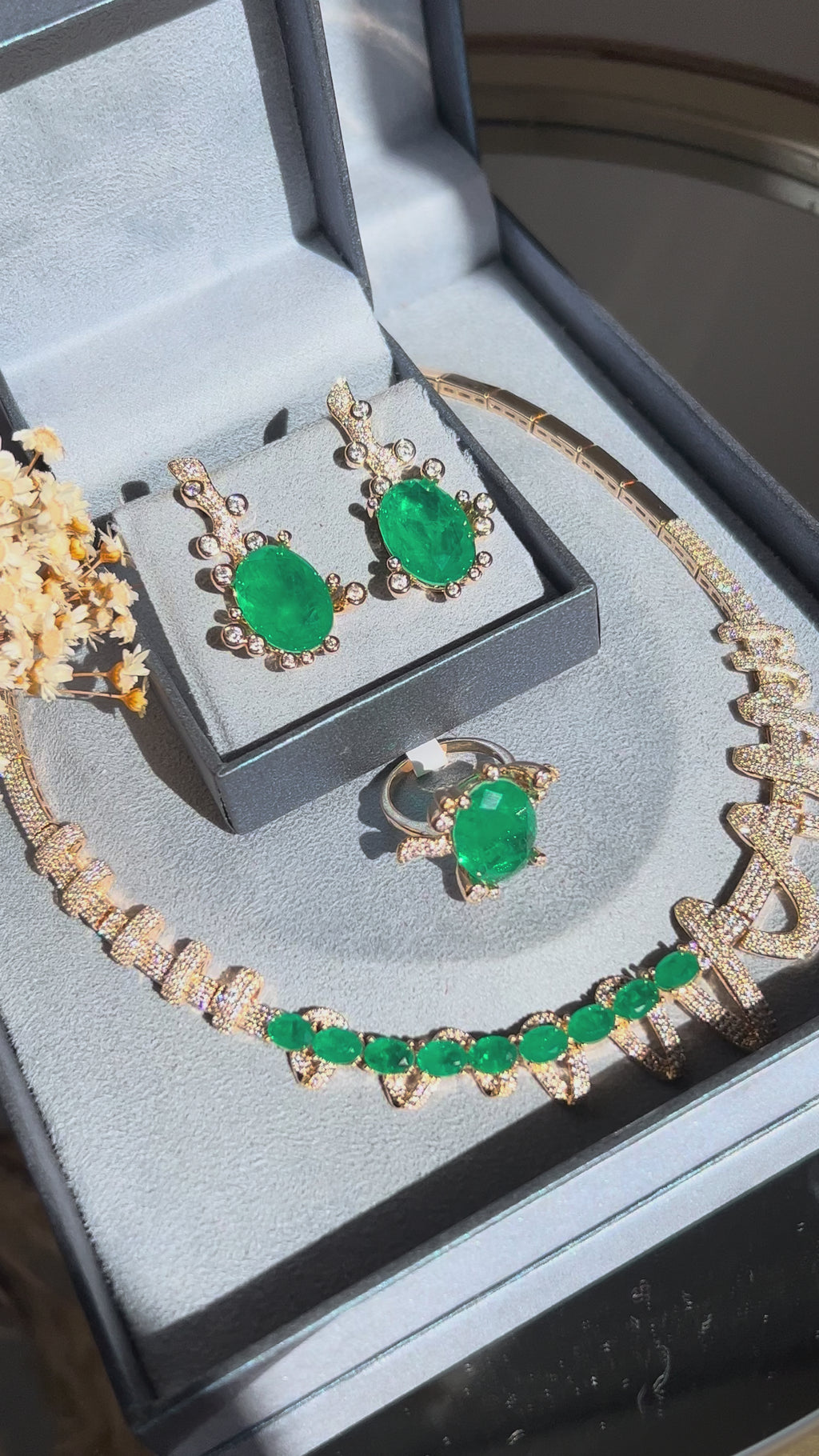 Colar Riviera Nara Verde Esmeralda