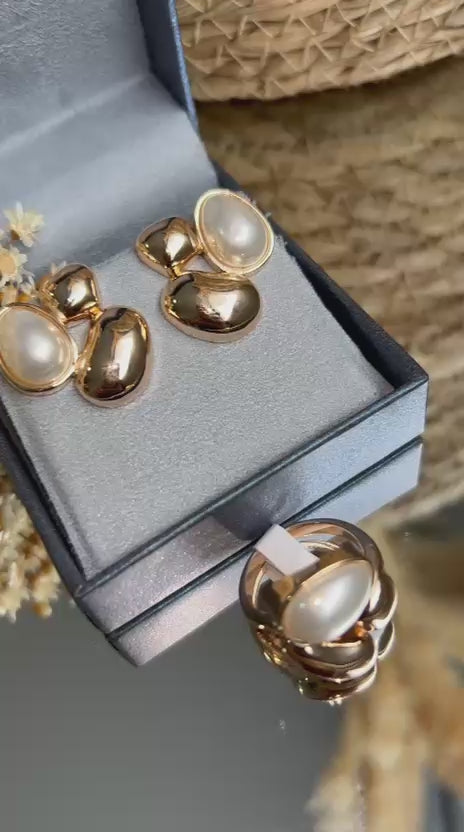 Conjunto Brinco e Anel Organico Detalhe Pérolas