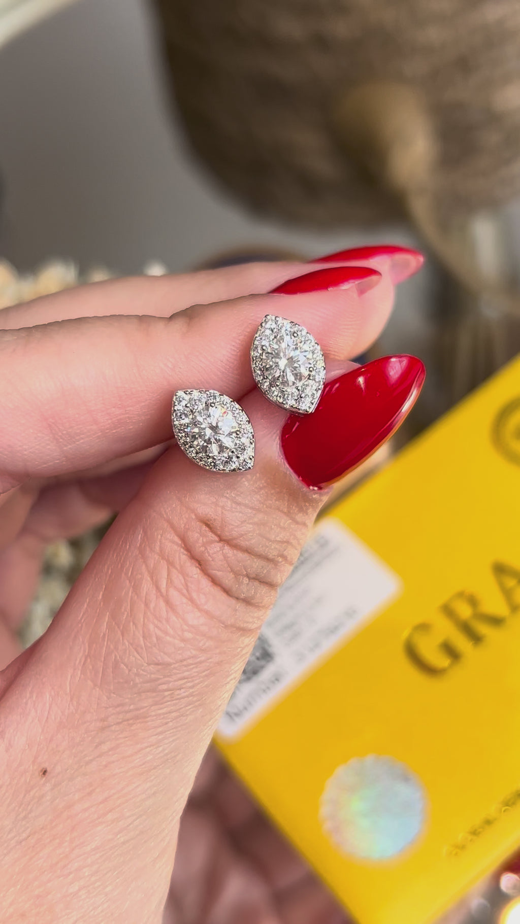 Brinco Navete Moissanite 5mm 0,5ct