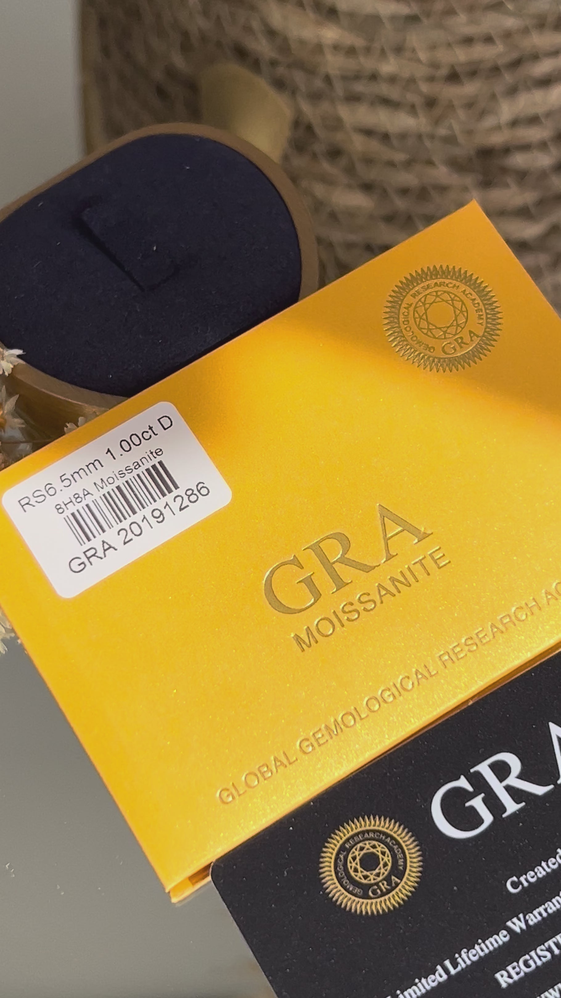 Meia Aliança 5 Pedras Moissanites 6,5mm 1.00ct