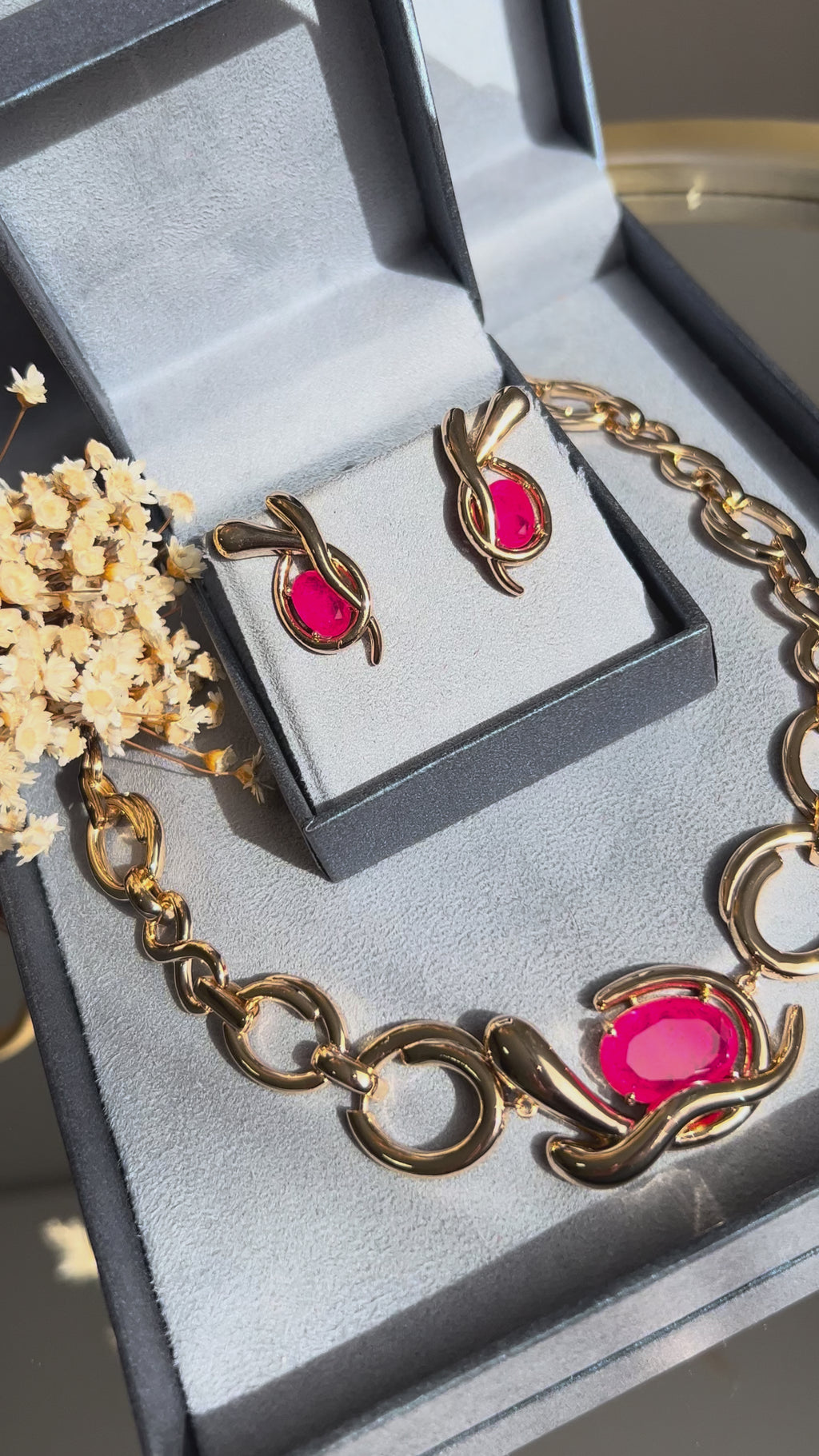 Conjunto Brinco e Colar Elos Orgânicos Vermelho