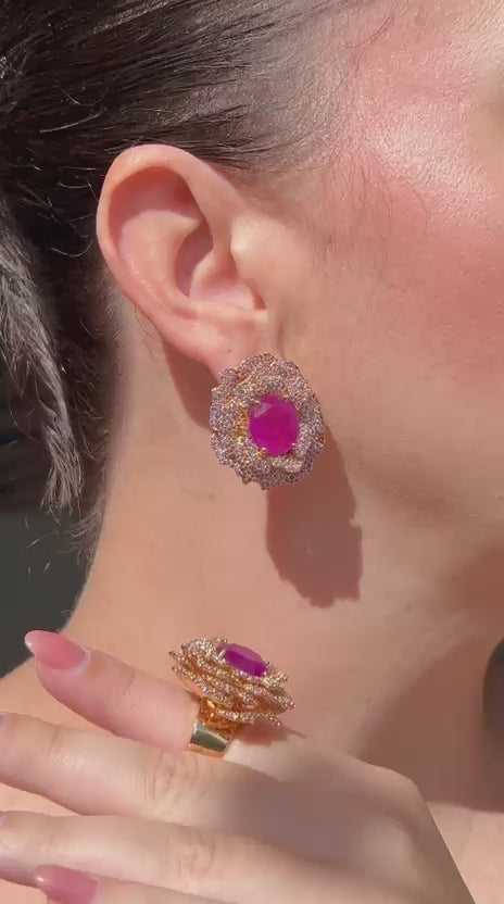 Conjunto Brinco e Anel Flor Fúcsia com Cravação Ametista