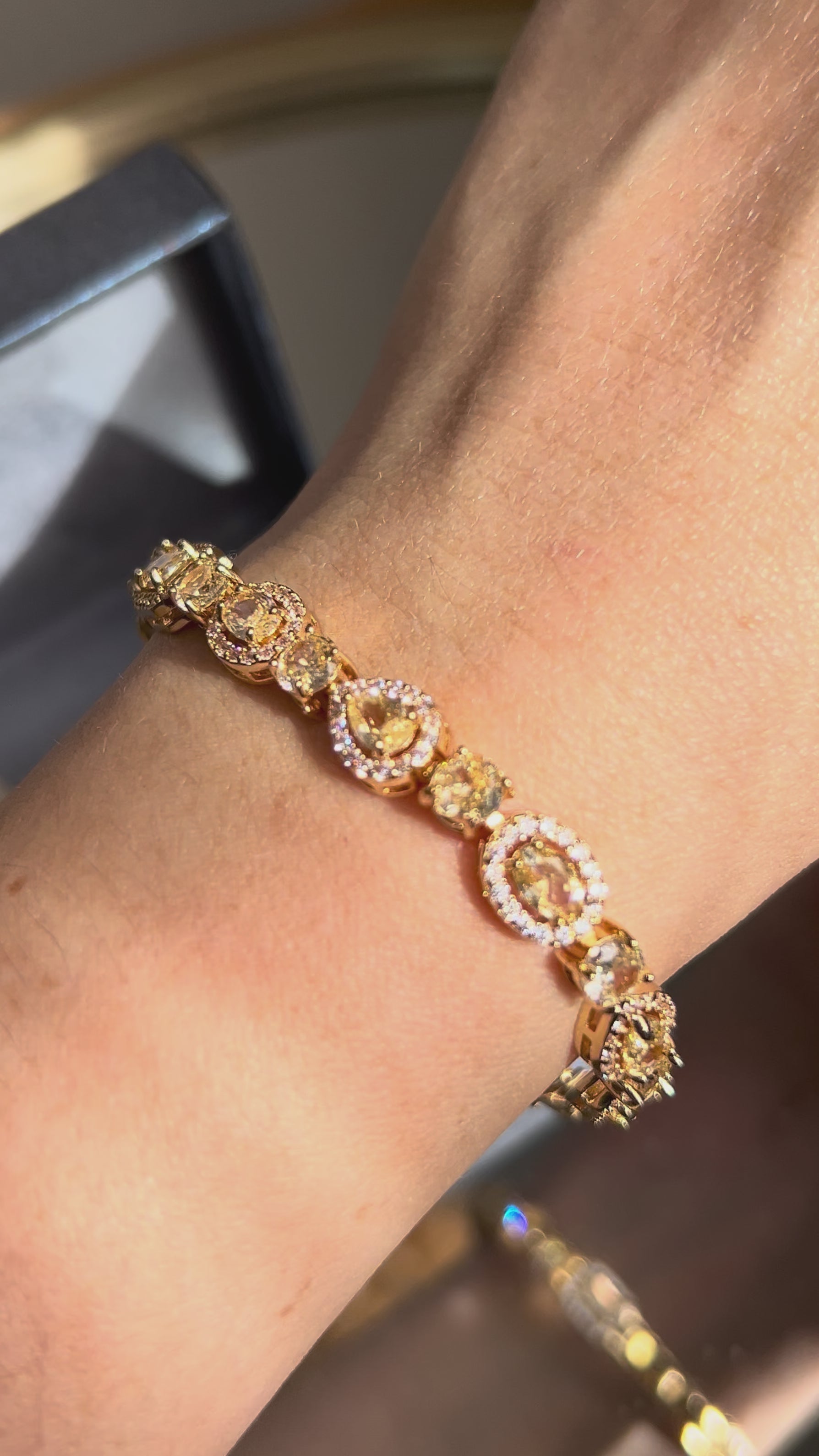 EarCuff Kate Fancy Yellow Dourado