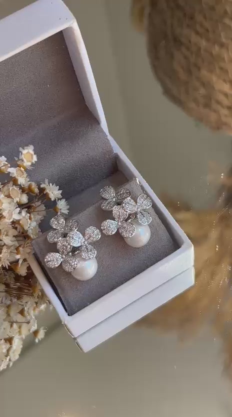 Brinco 3 Flores e Pérola