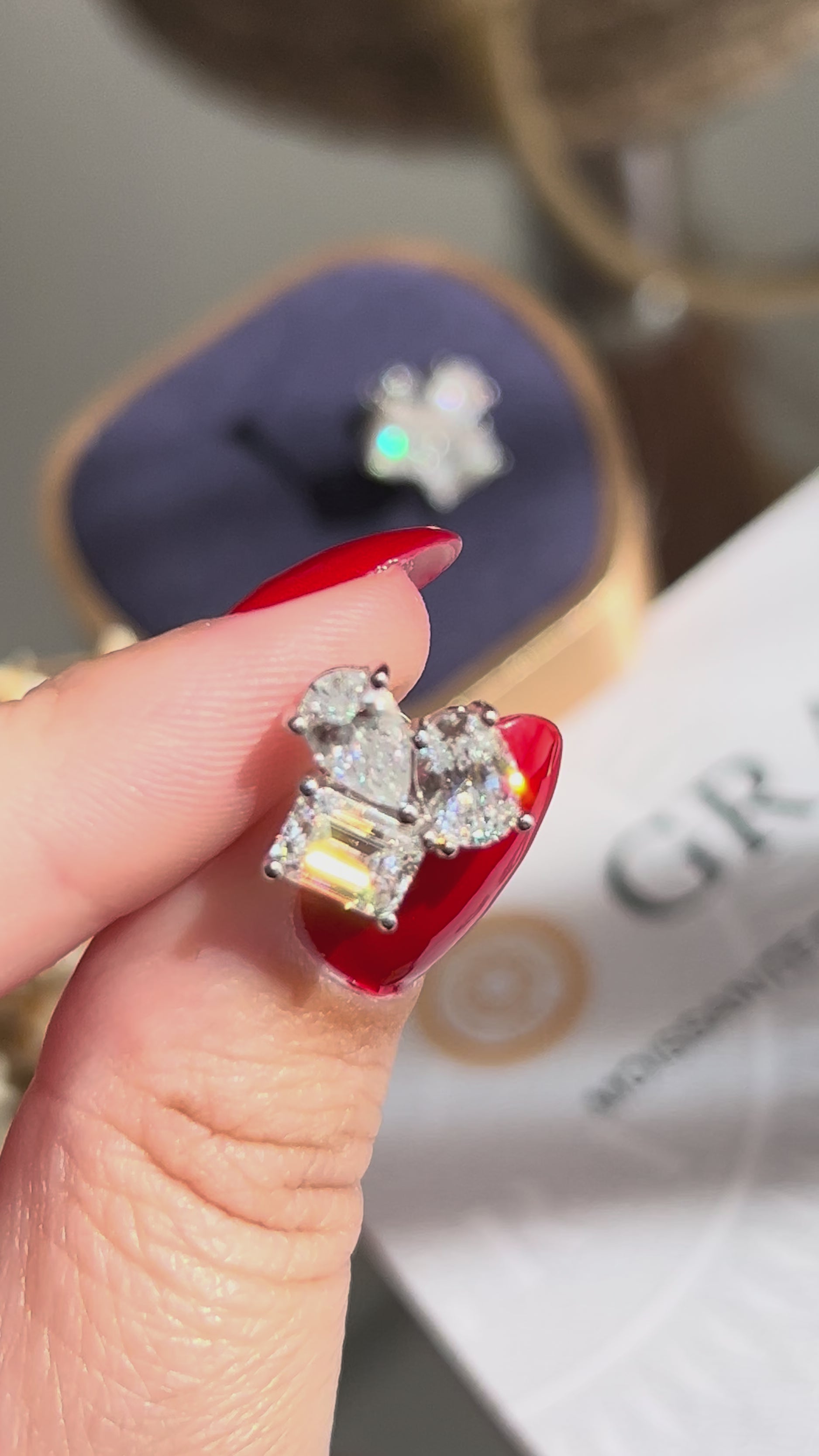 Brinco 3 Pedras Moissanite 1,0CT