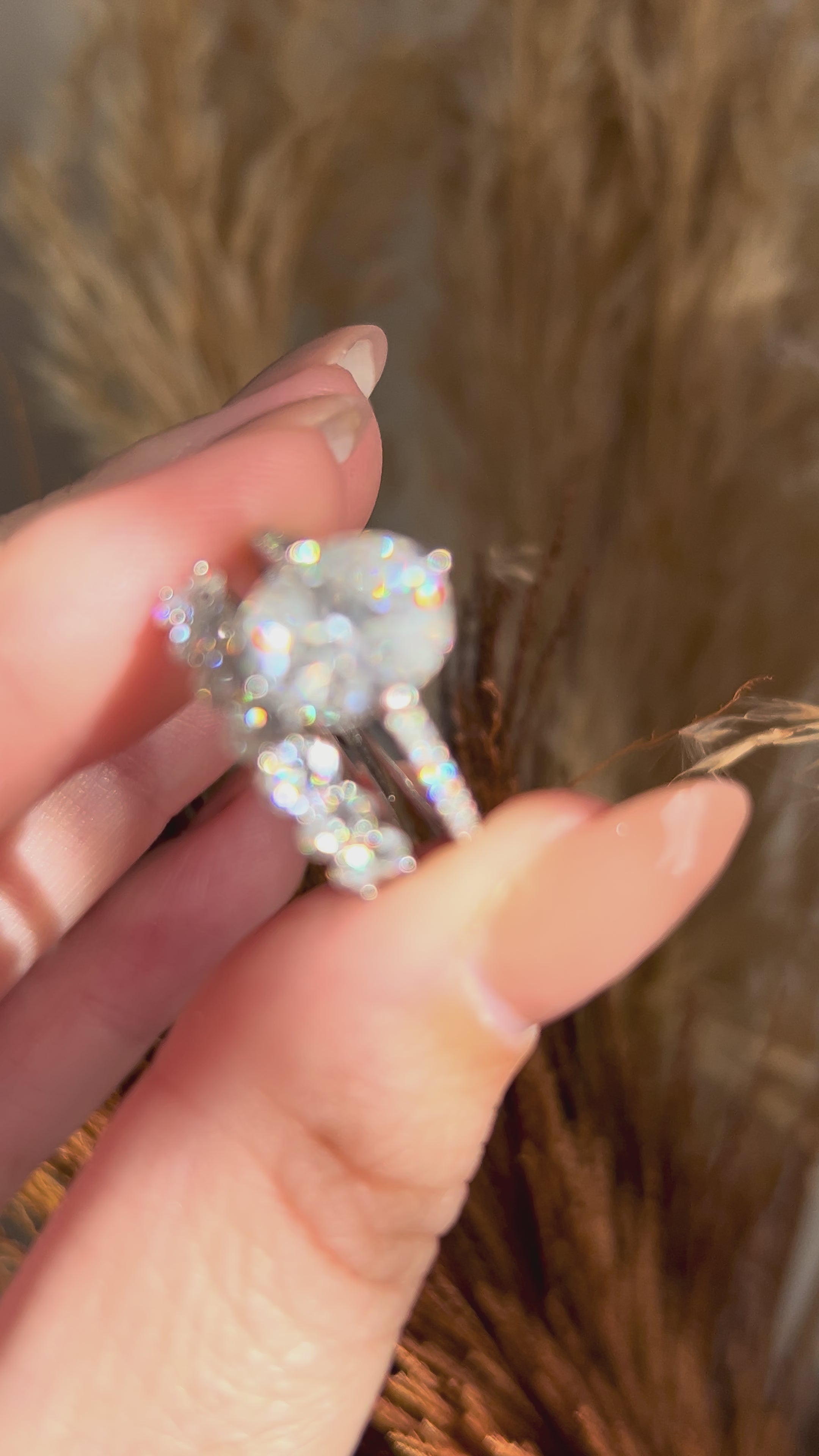 Meia Aliança Oval Moissanite Ajustável