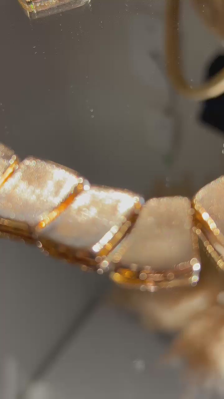 Conjunto Brinco, Colar e Pulseira Texturizado Dourado