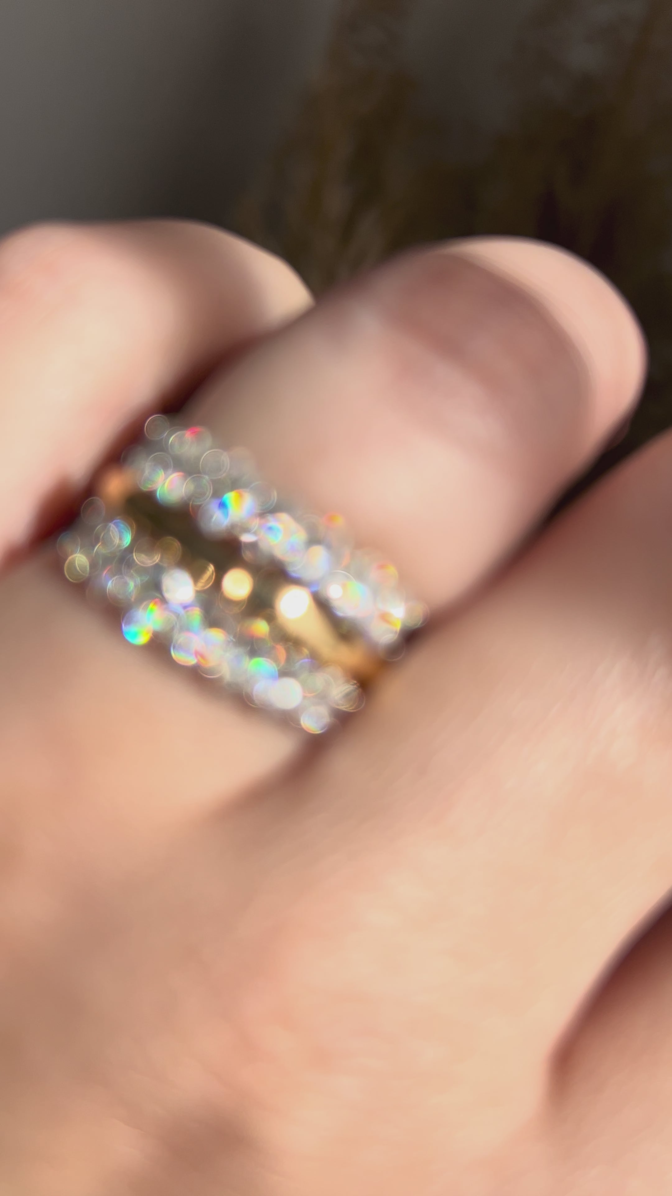 Meia Aliança Oval Moissanite Ajustável