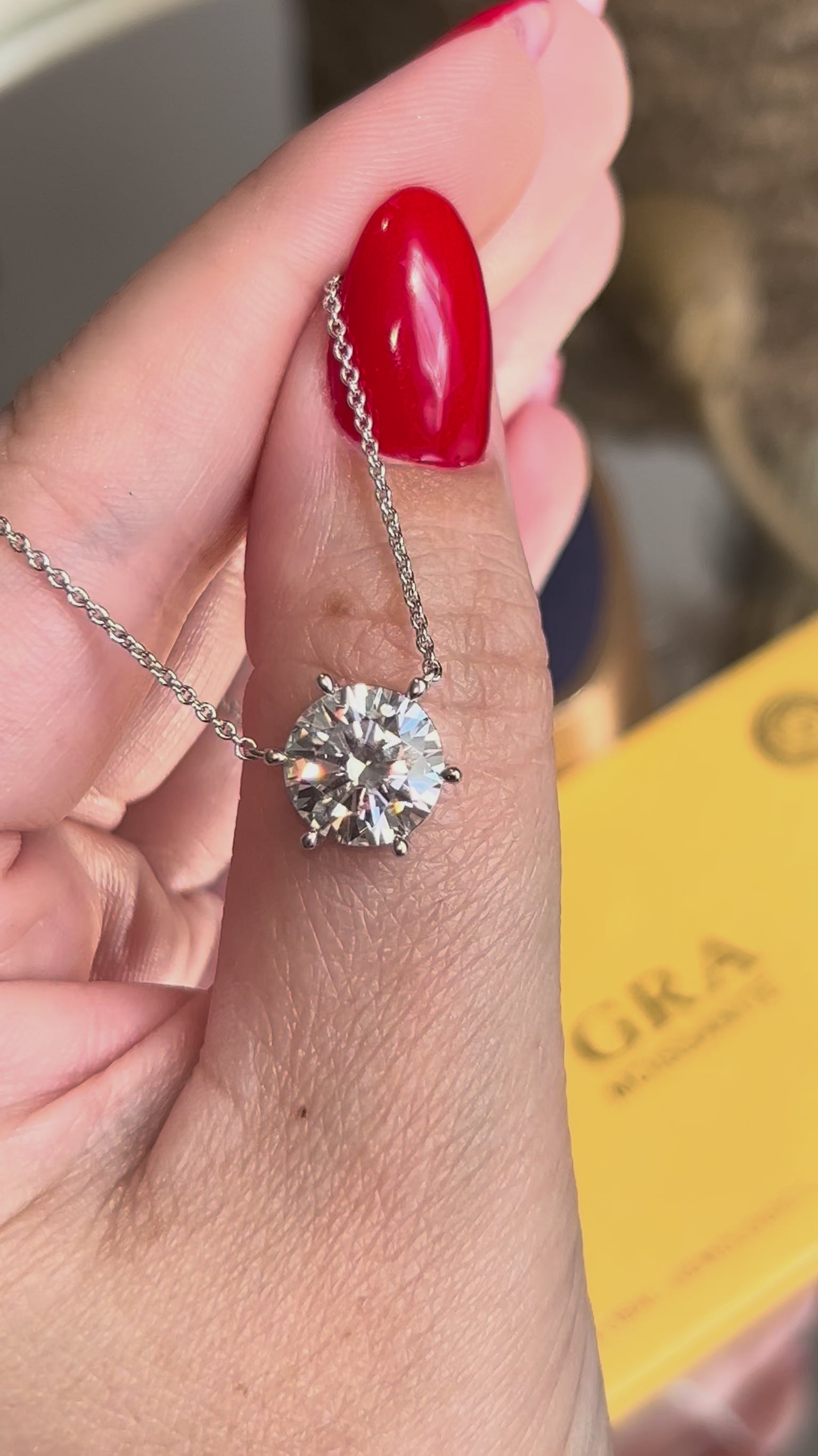 Colar Solitário 10mm 4ct