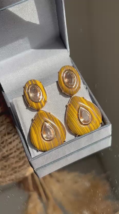 Brinco Duas Pedras Olho de Tigre E Cristal Champagne