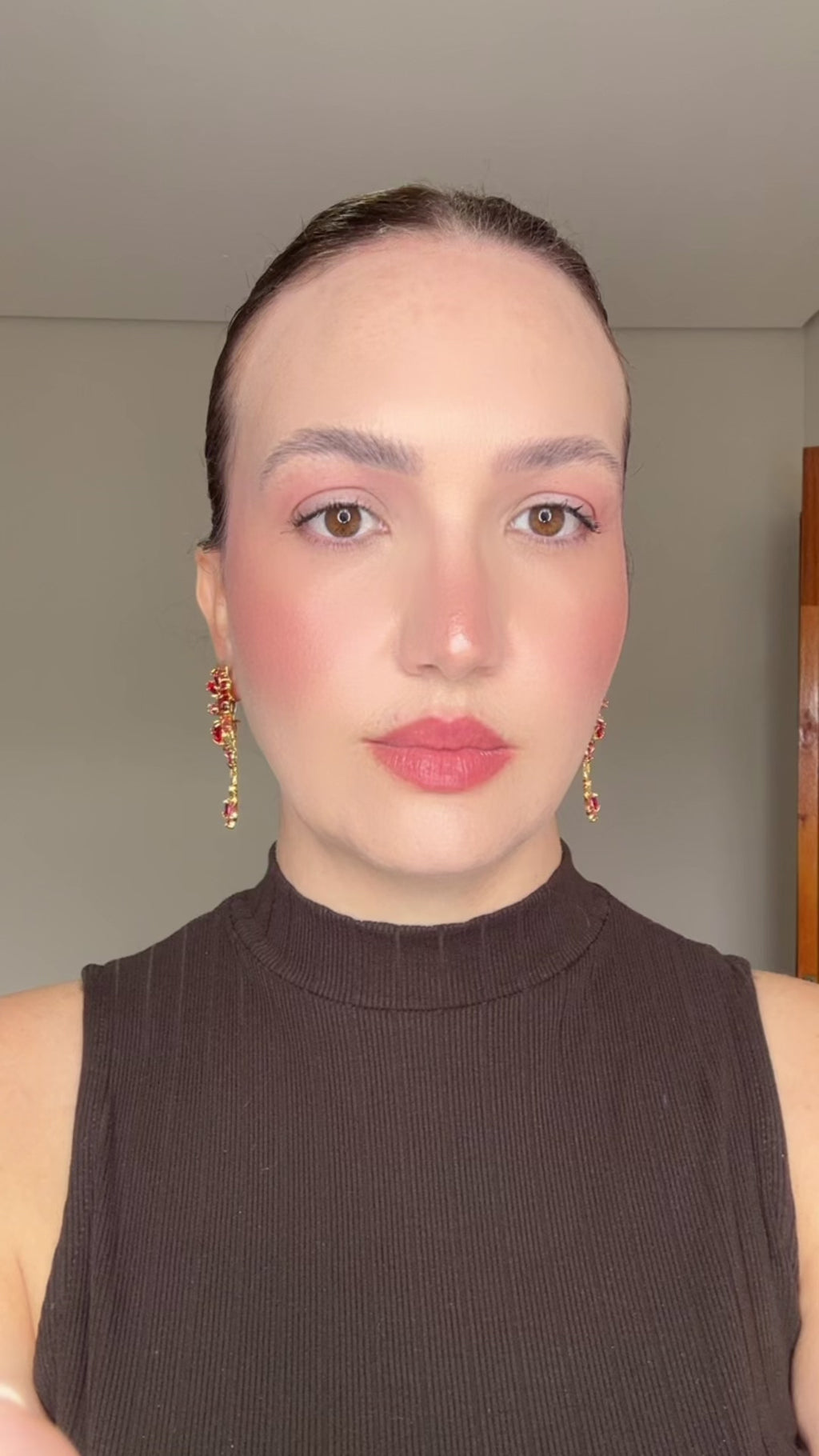 Conjunto Brinco e Anel Bianca Rubi e Pink