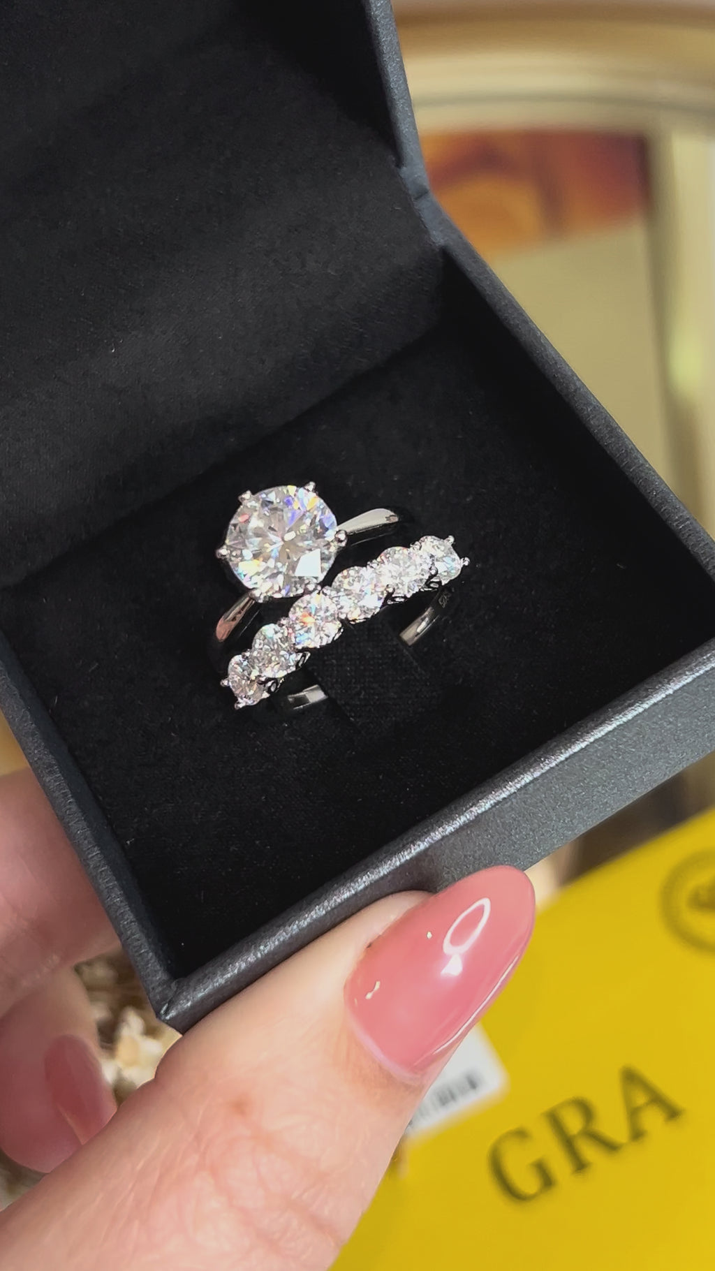 Meia Aliança 6 Pedras 4mm 0,3ct Moissanite
