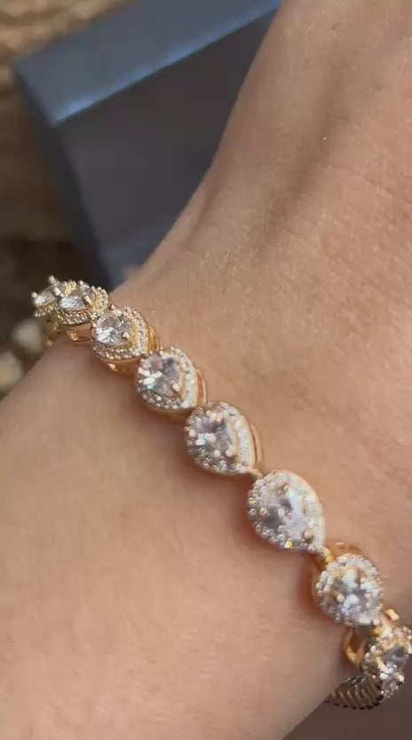 Anel Luxo Gota Dourado
