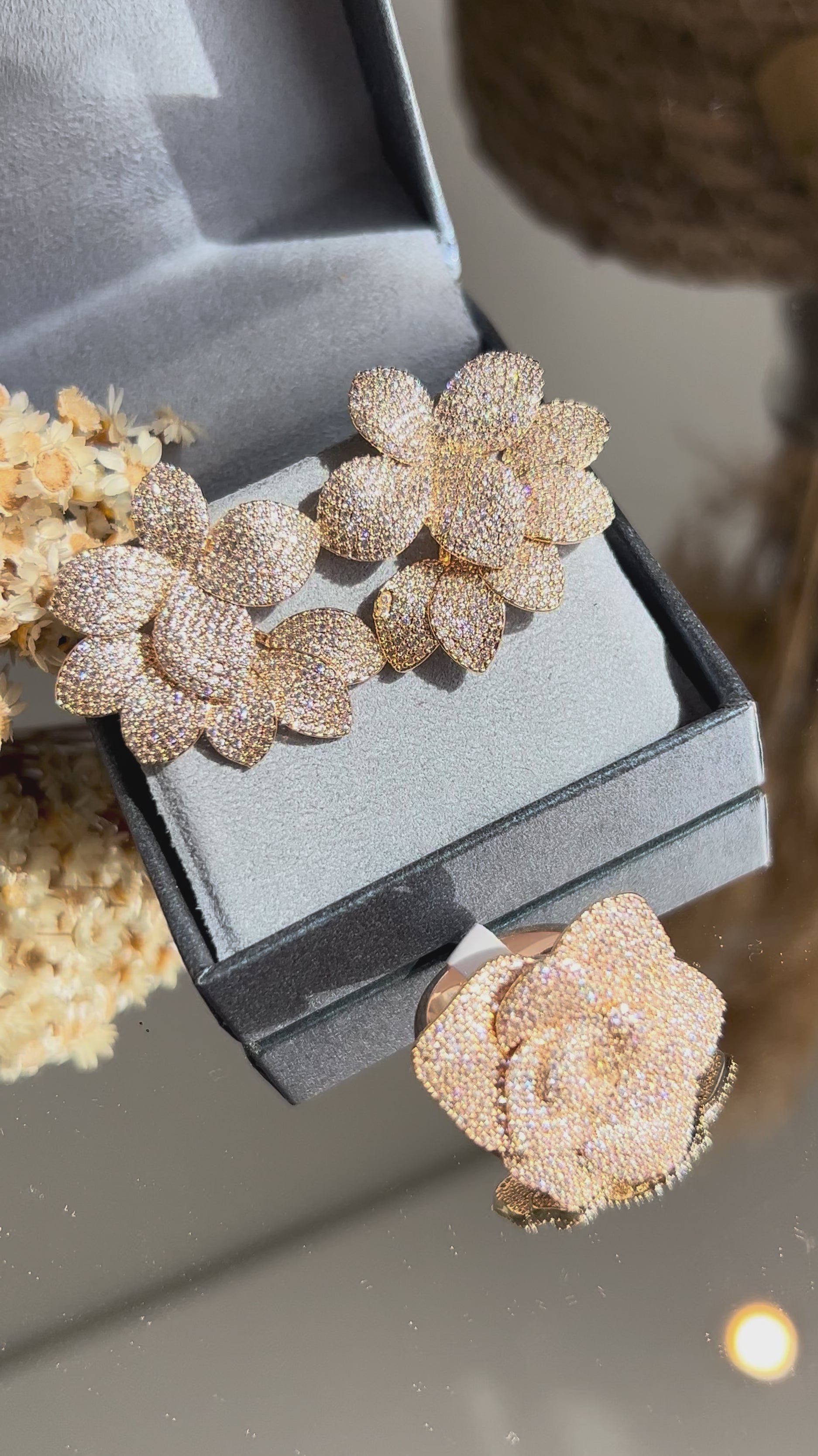 Conjunto Brinco 2 em 1 e Anel Lírio