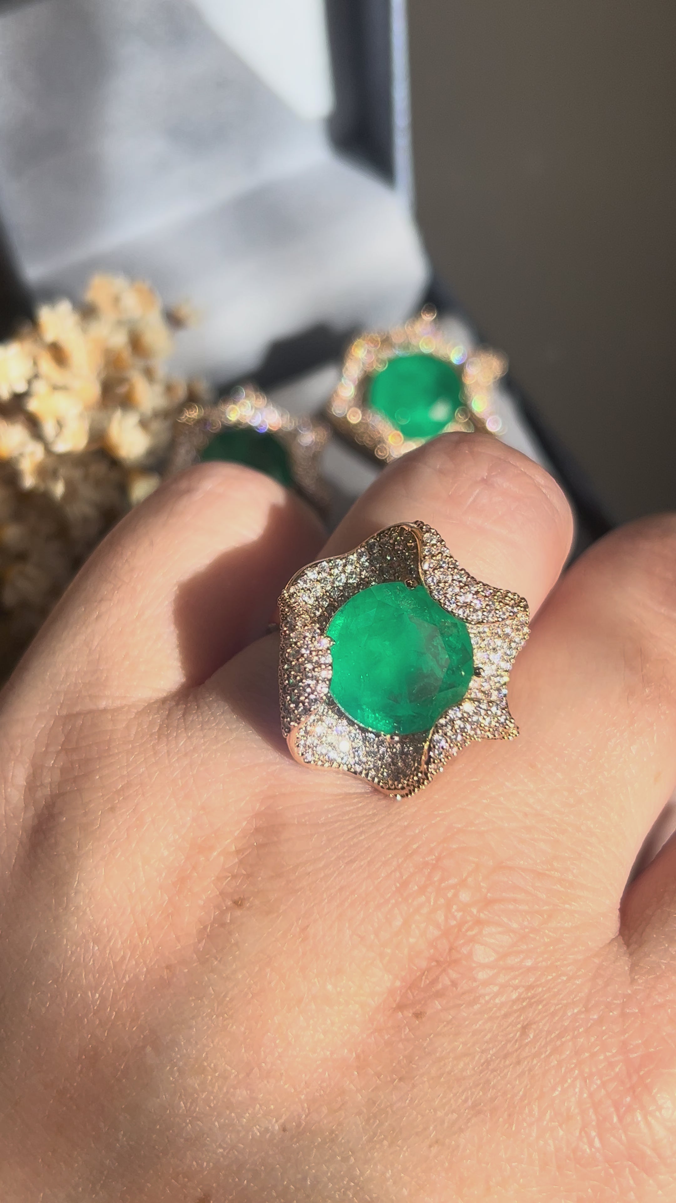 Conjunto Brinco e Anel Gioh Verde Esmeralda