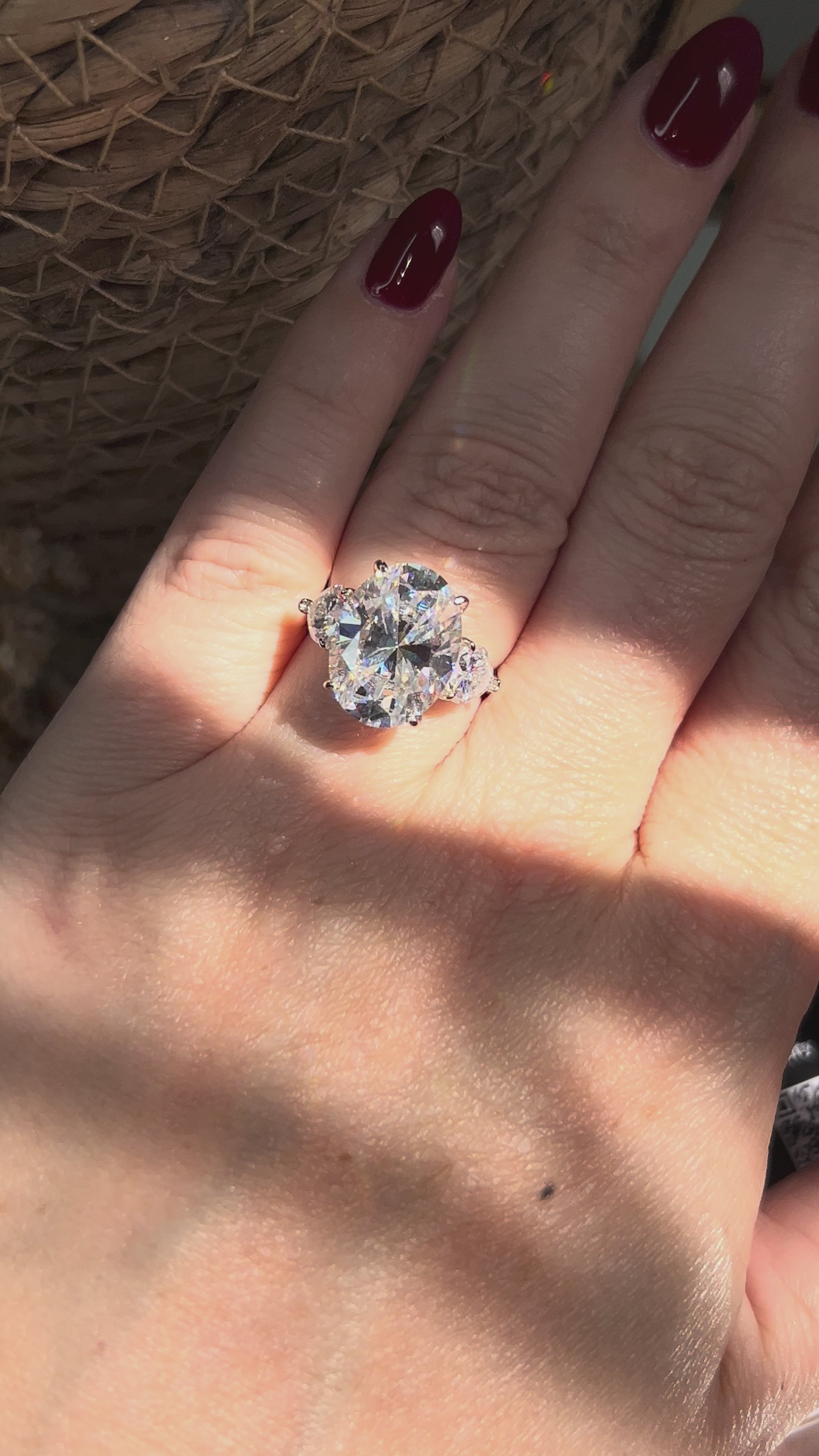 Anel Solitário Oval 12x16 Moissanite