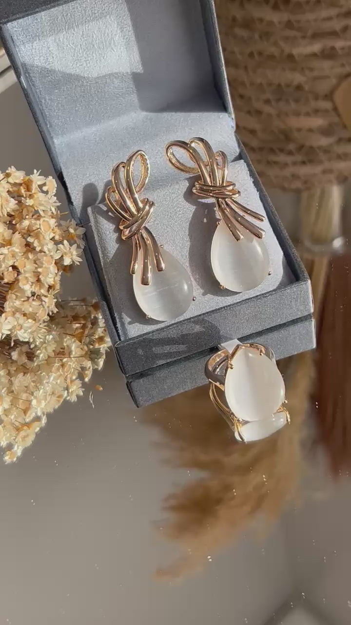 Conjunto Laço Pedra Olho de Gato