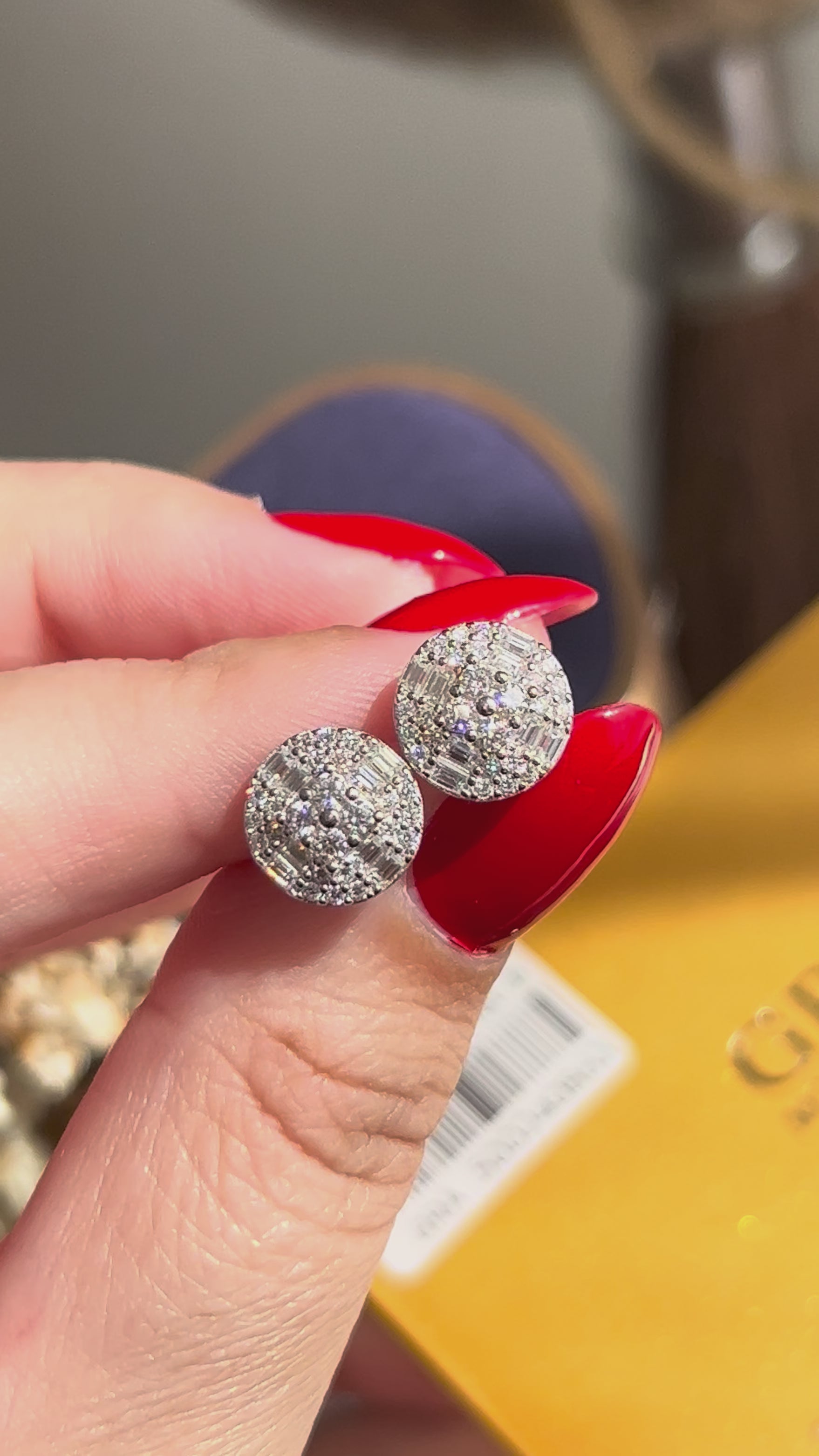 Brinco Pizza Baguete Moissanite 0,81CT