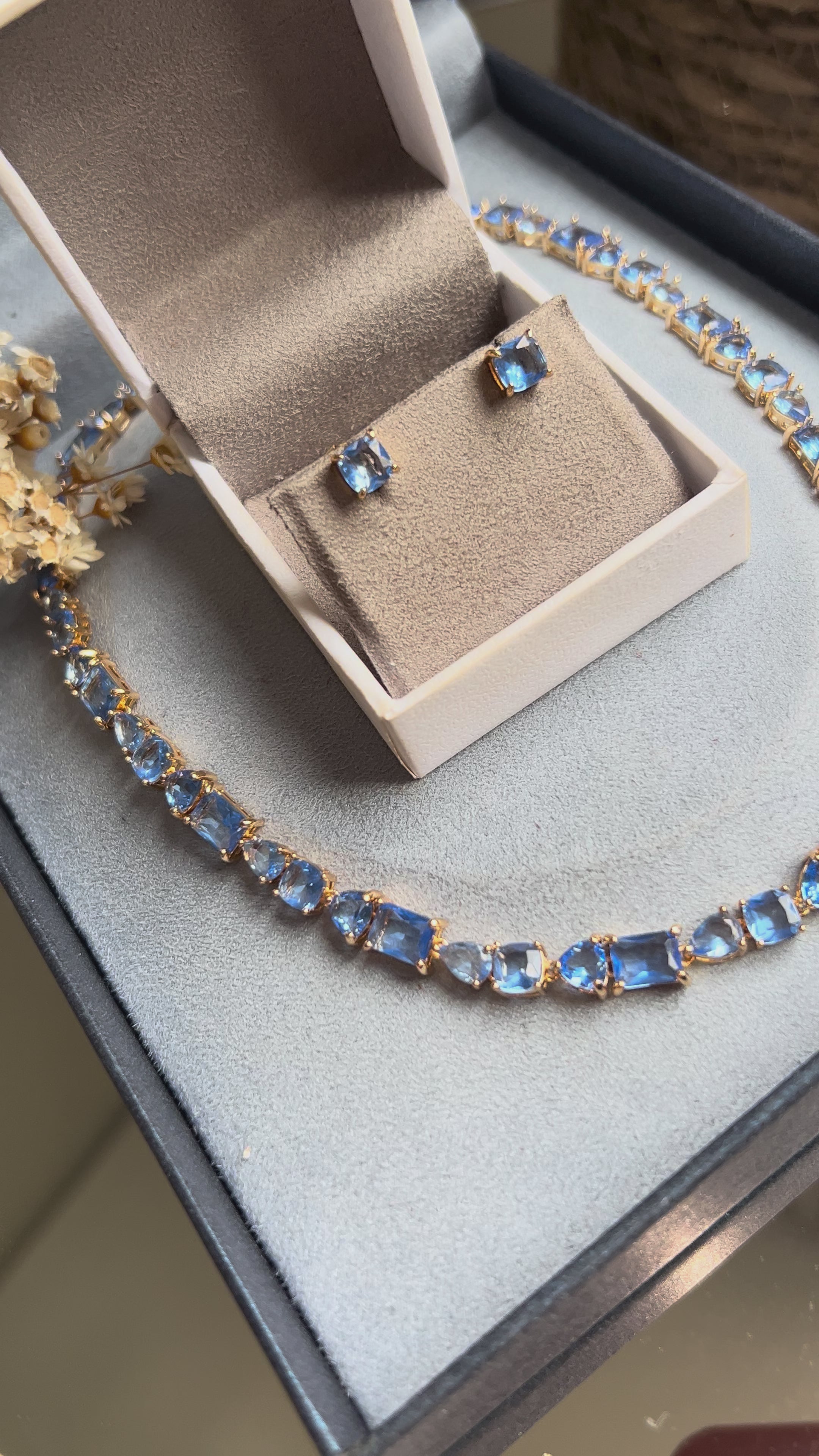 Colar Riviera Cassia Tanzanita Dourado