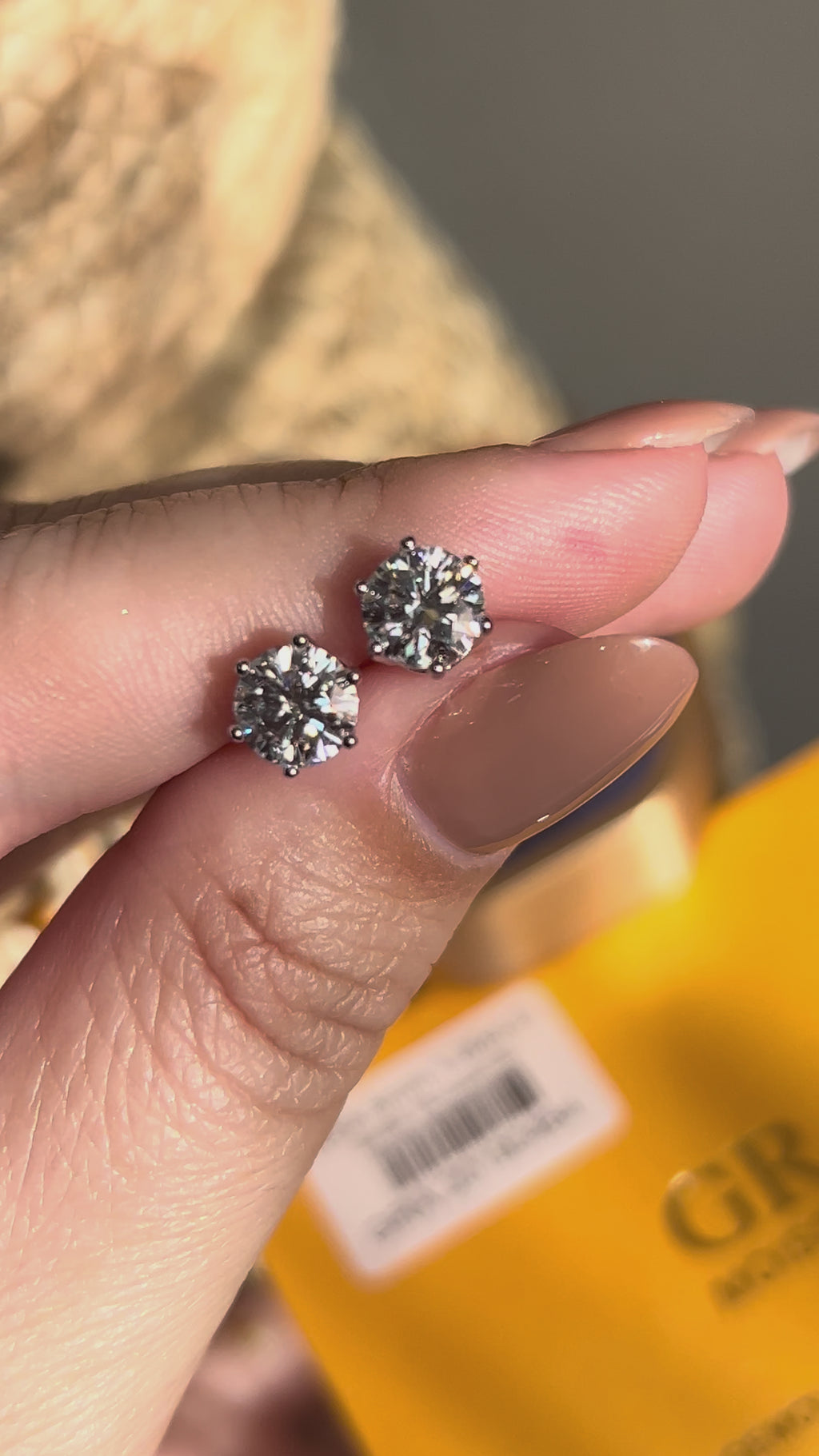 Brinco Solitário Moissanite 5mm 0,5ct