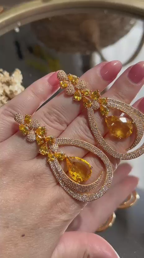 Brinco Gotas Detalhadas CItrino/Amarelo