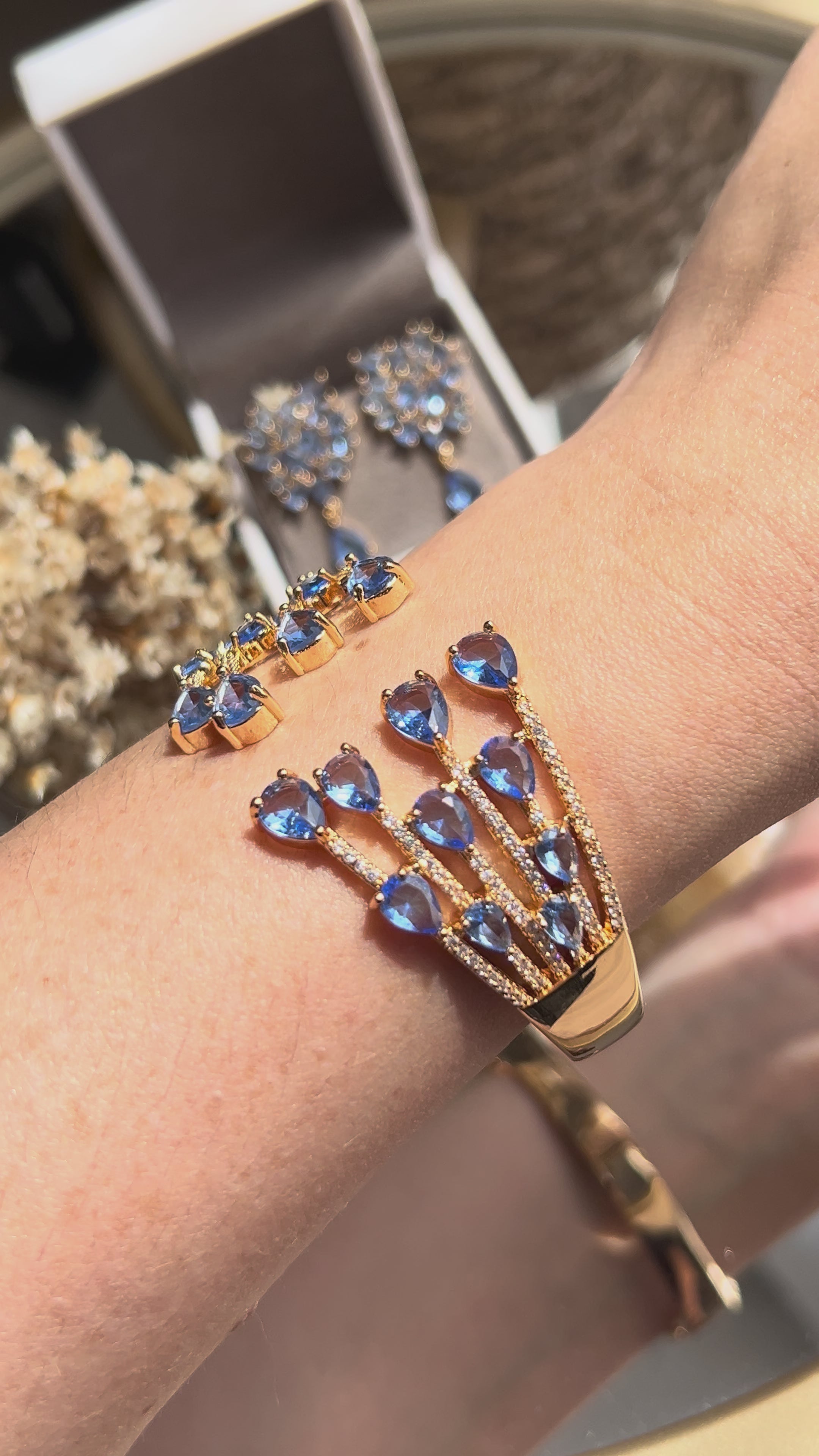 Bracelete Érica Tanzanita Dourado