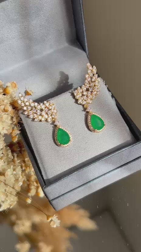EarCuff Kate Verde Esmeralda Dourado