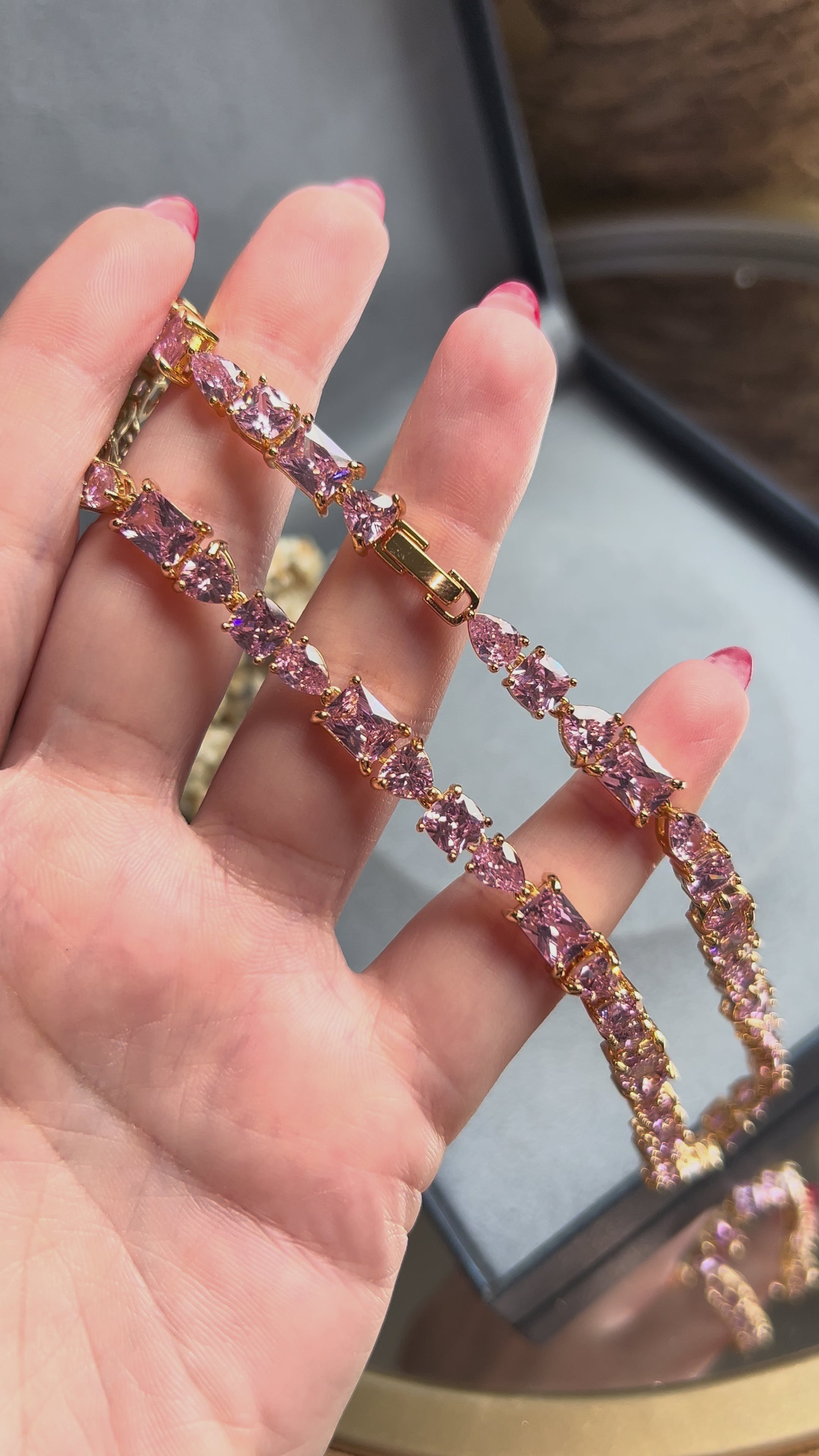 Colar Riviera Cassia Kunzita Rosa Dourado