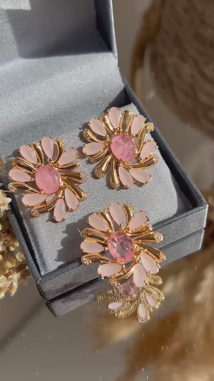 Conjunto de Brinco e Pingente Rosa Claro