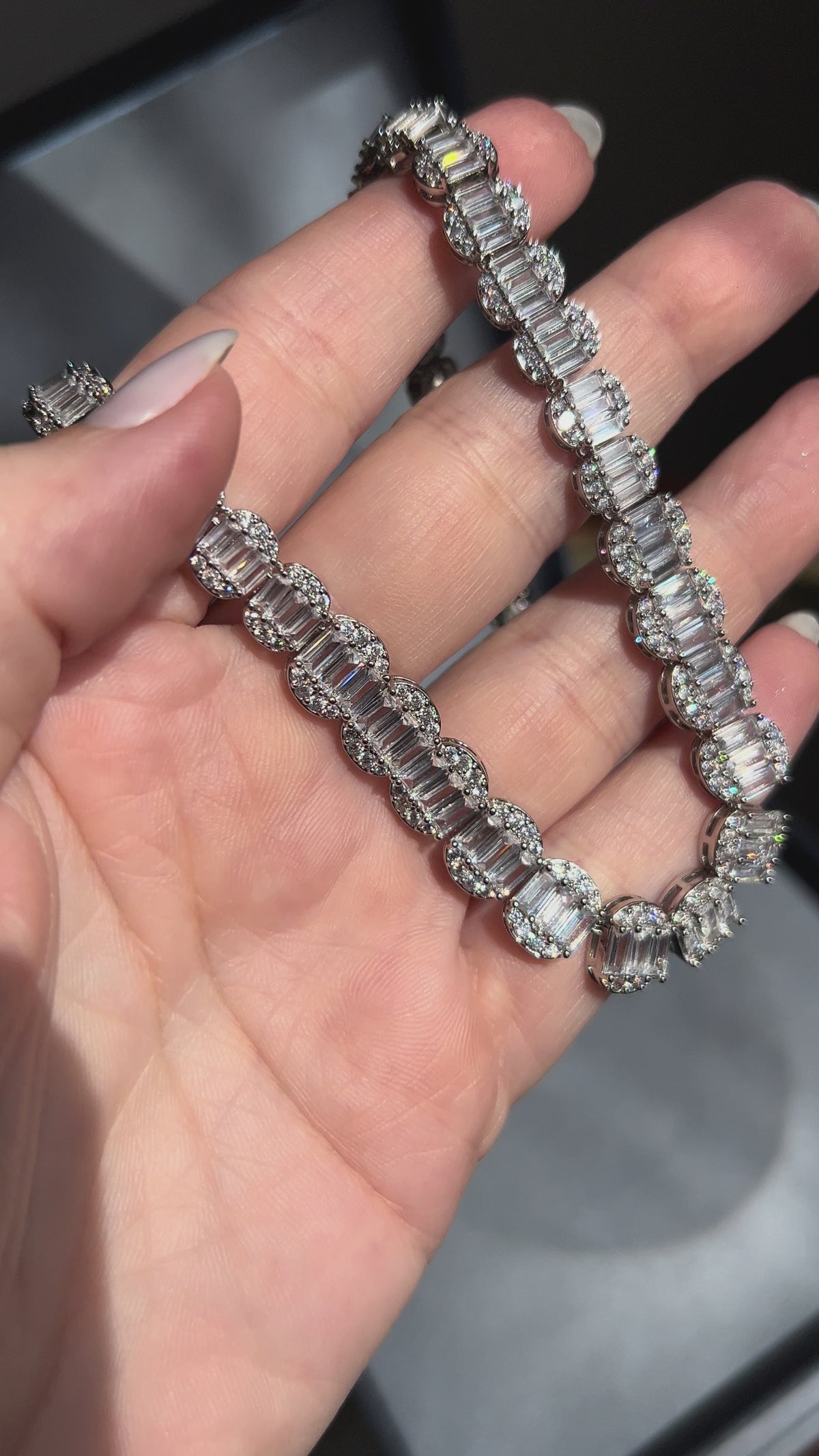 Conjunto Brinco e Colar Riviera Degradê Baguetada