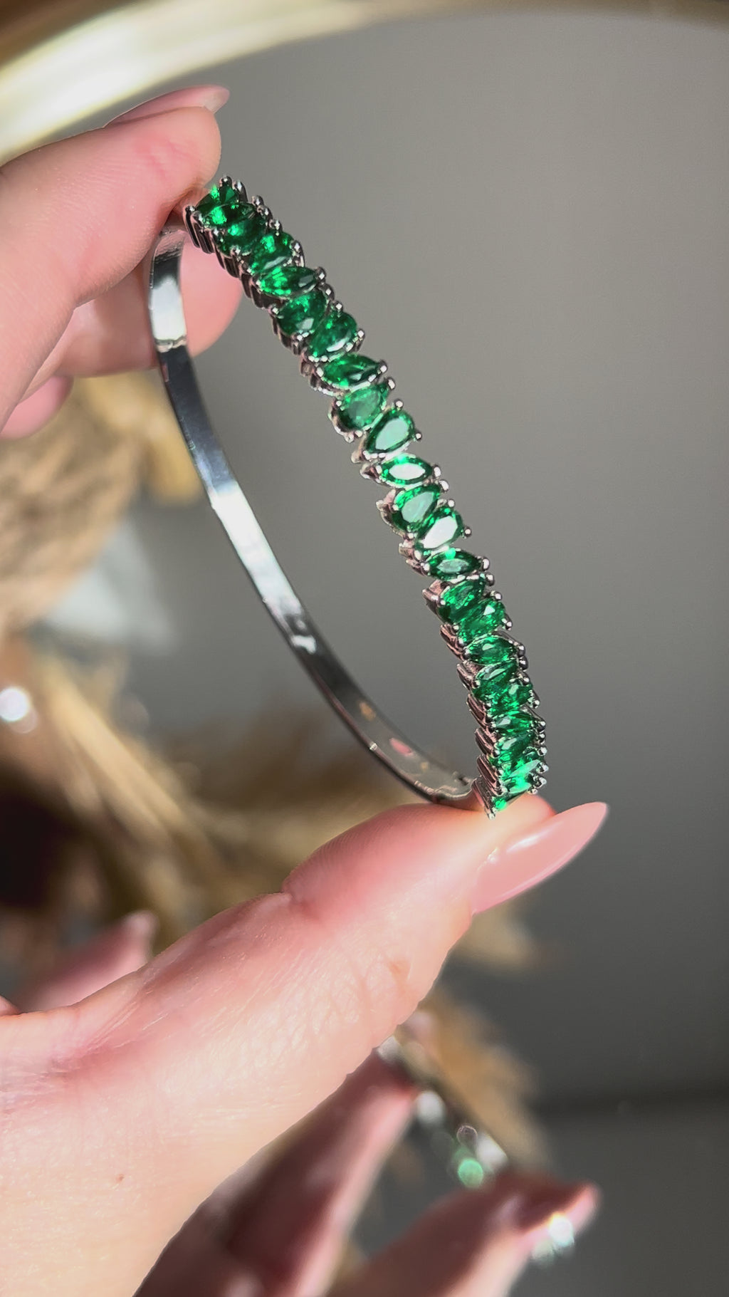 Bracelete Vivi Gotas Verde Esmeralda