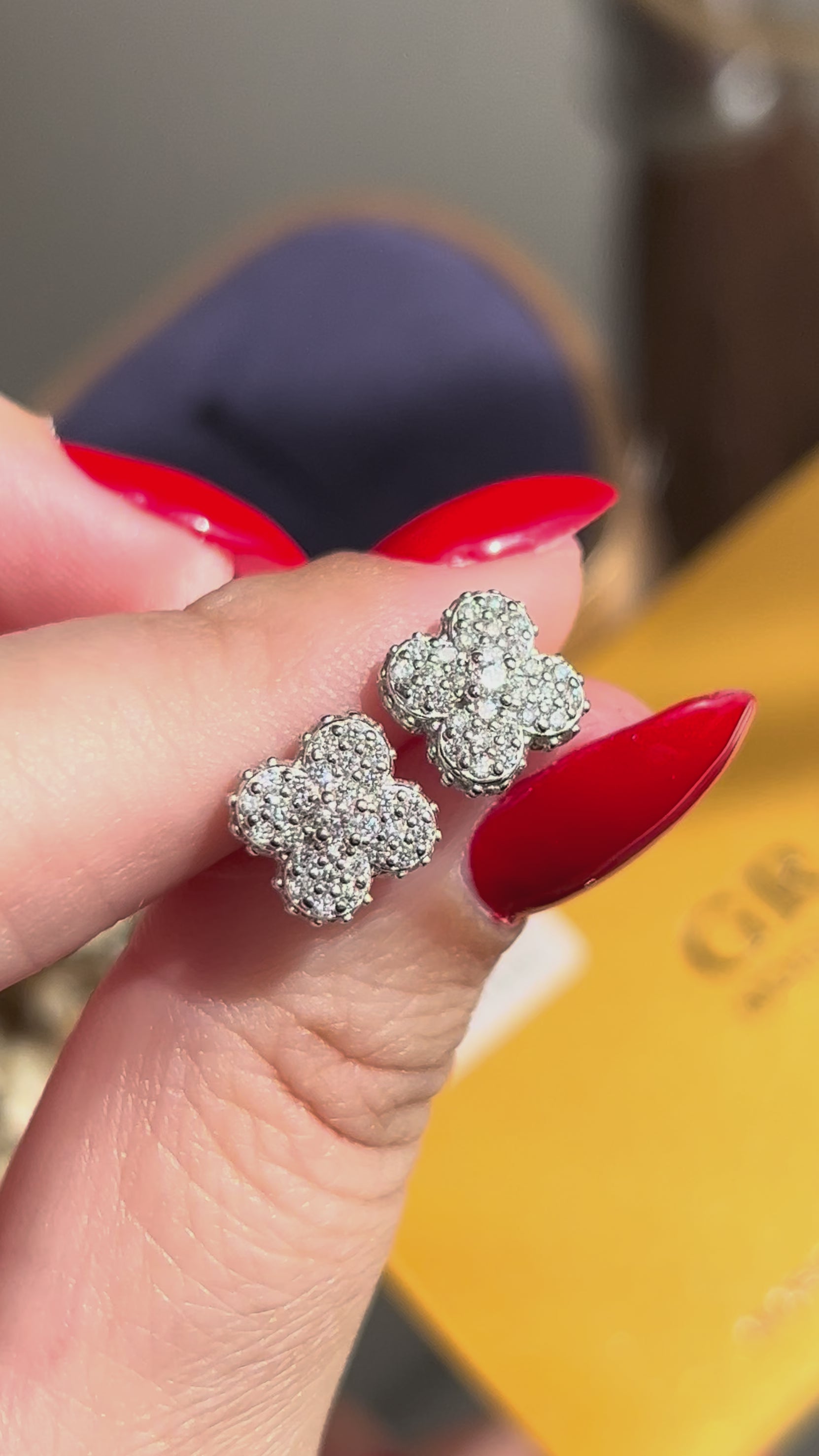 Brinco Trevo Moissanite 0,88CT