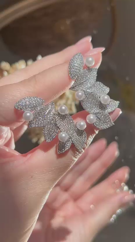 Brinco EarCuff Folhas Com Pérolas