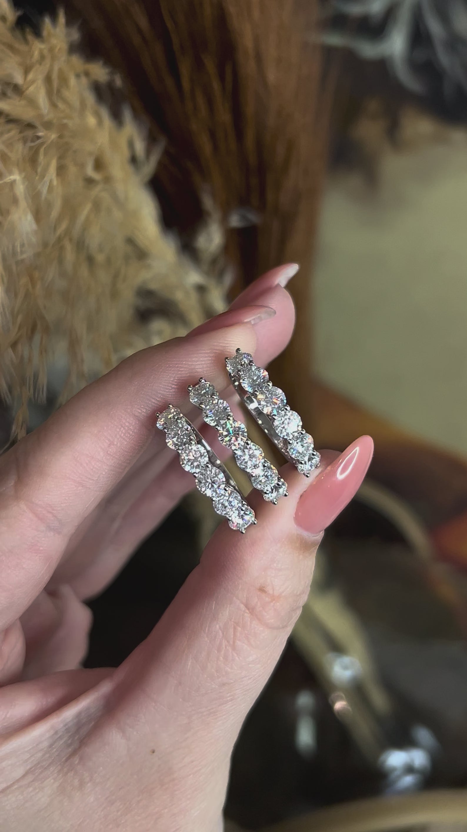 Meia Aliança 6 Pedras 4mm 0,3ct Moissanite