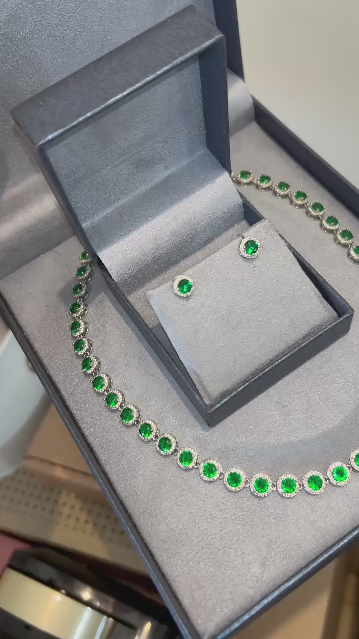 Conjunto Brinco e Colar Riviera Pedras Redondas Verde Emeralda